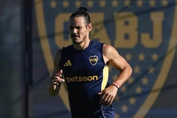 Los motivos por los que Cavani arrancó el 2026 entrenando diferenciado