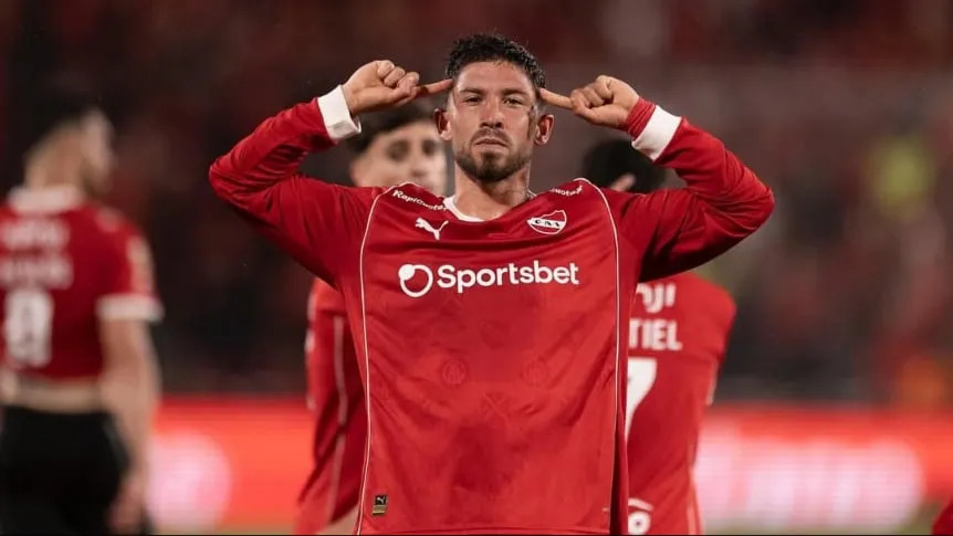 ¿Lo pierde? Independiente a un paso de cerrar la venta de Loyola a Santos