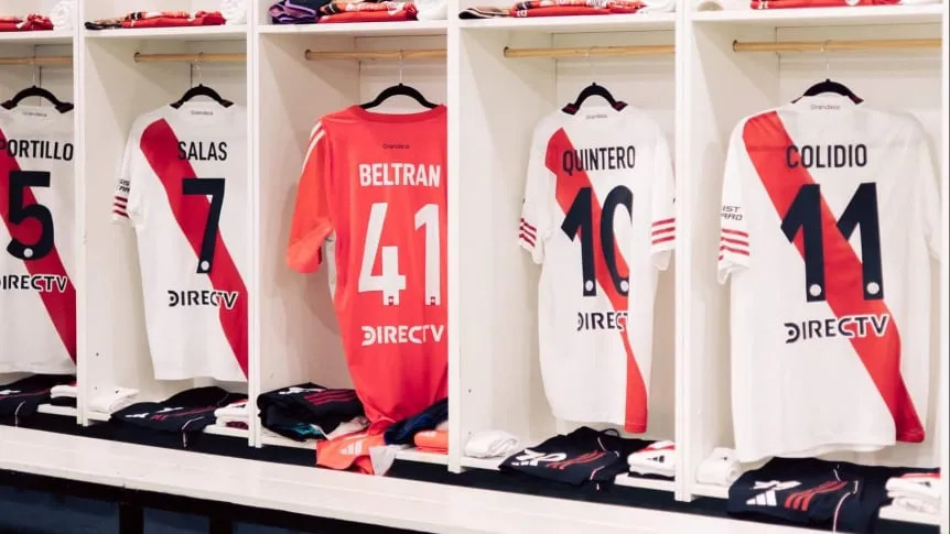 Con algunos cambios, River presentó los dorsales de las camisetas para este 2026