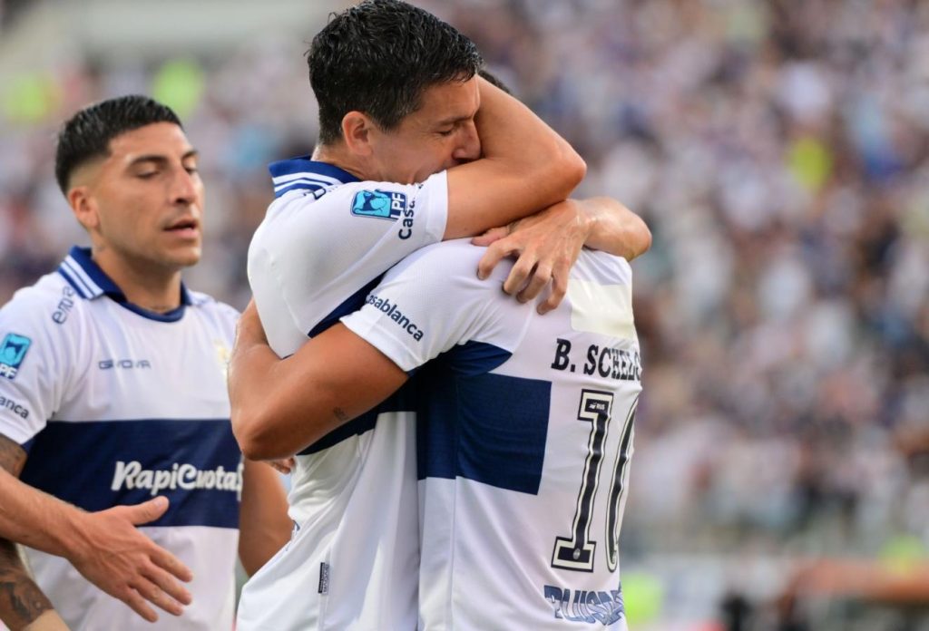 Gimnasia dio el golpe y amargó el debut de Racing