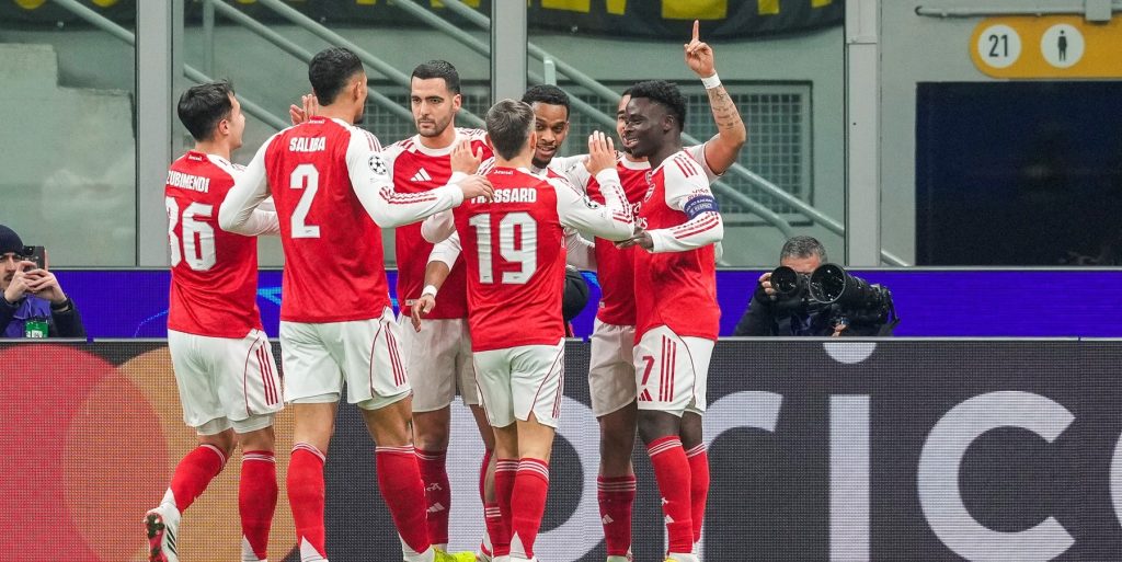 Arsenal derrotó a Inter y se metió en los octavos de final de la Champions League