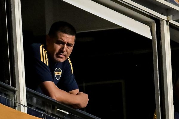 Boca aceleró y ofertó por Adam Bareiro