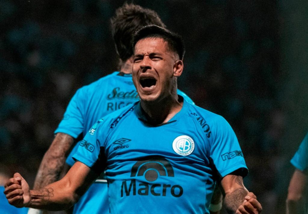 Belgrano le dio otro golpe a Atlético Tucumán y se subió a la cima de la Zona B
