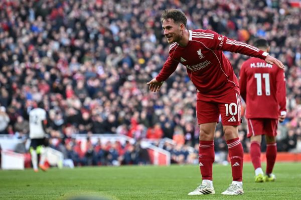 Con un golazo de Alexis Mac Allister, el Liverpool goleó al West Ham y acecha la zona Champions
