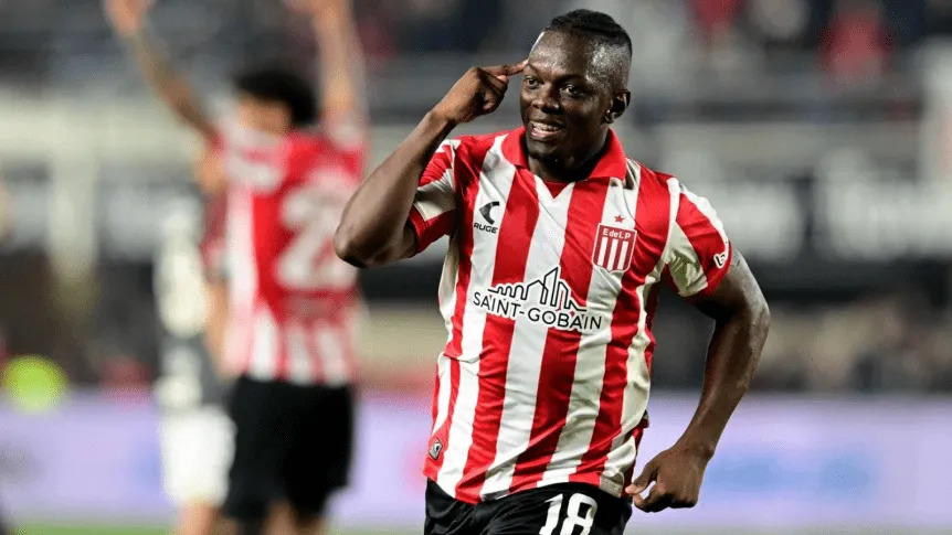 Se complica el pase de Edwin Cetré a Boca
