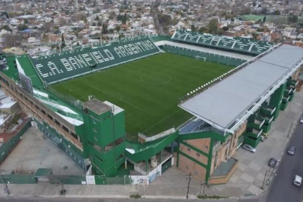 Racing podrá llevar público visitante en el encuentro ante Banfield