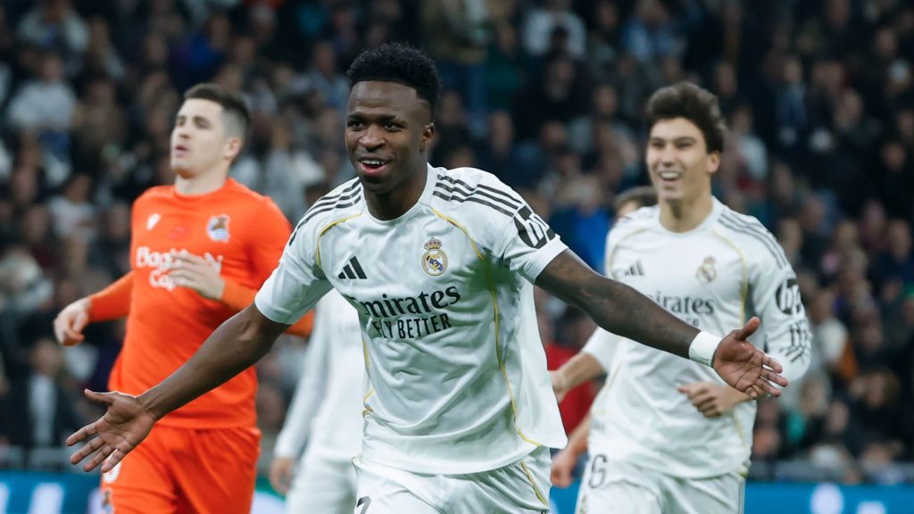 Real Madrid goleó y se subió a la cima de la Liga de España