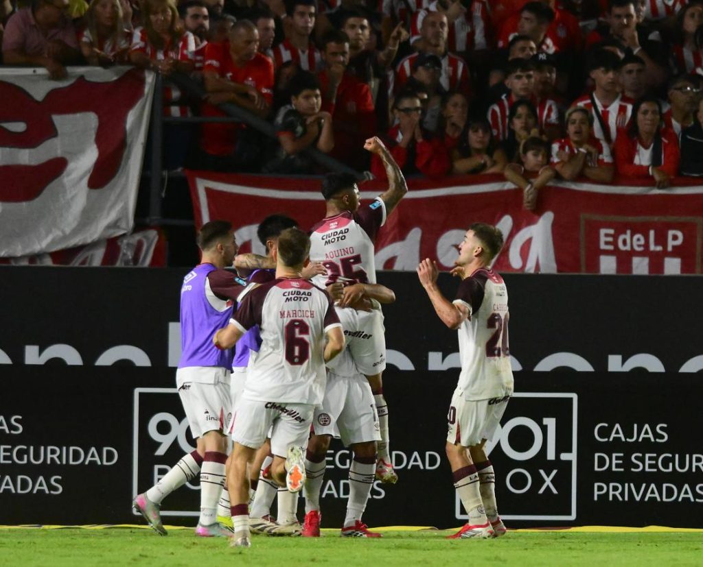 Lanús cantó victoria ante Estudiantes y quedó a tiro de la zona de playoff