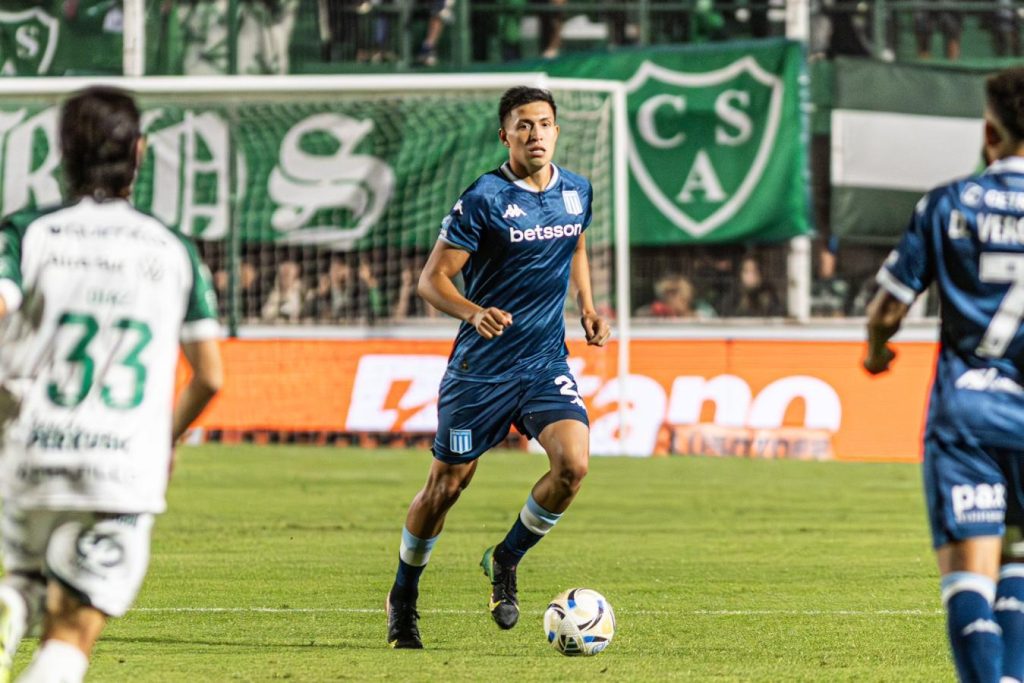 Racing no pudo romper el cero ante Sarmiento
