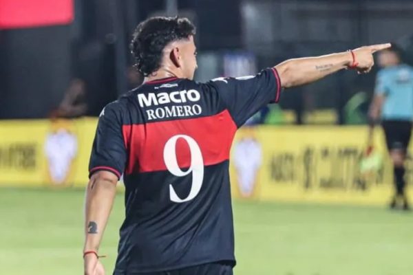Tigre y Vélez quedaron a mano en Victoria