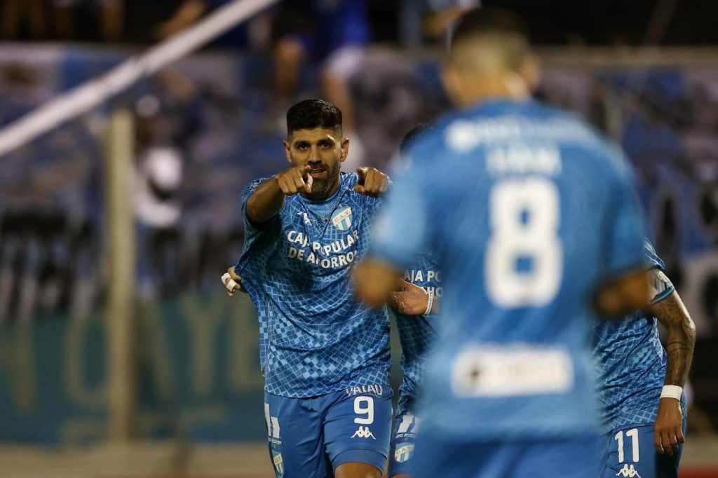 Atlético Tucumán venció con lo justo a Sportivo Barracas