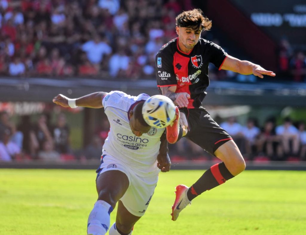 Newell`s y San Lorenzo no salieron del cero y aburrieron en Rosario