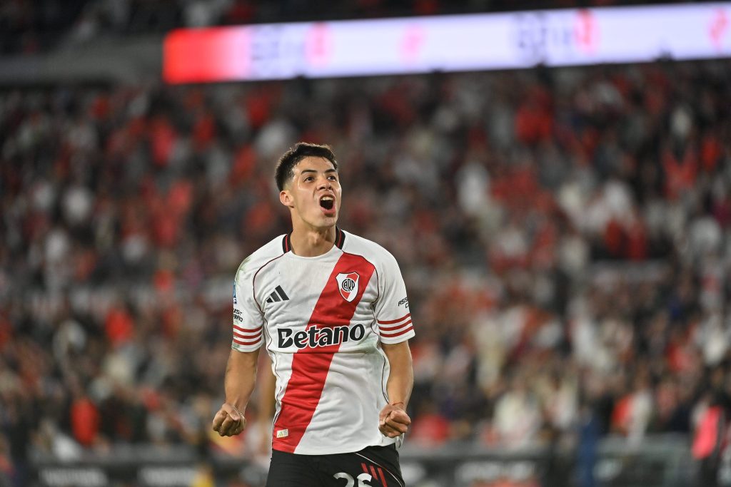 Galván tras su doblete en River: “Tenía muchas ganas de hacer un gol”