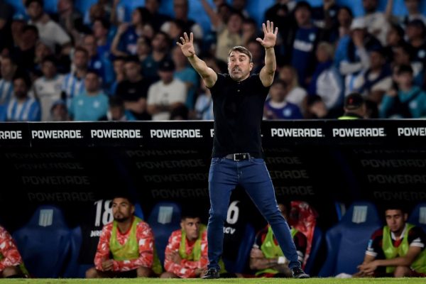 Coudet tras el triunfo de River: “El equipo puede dar más”
