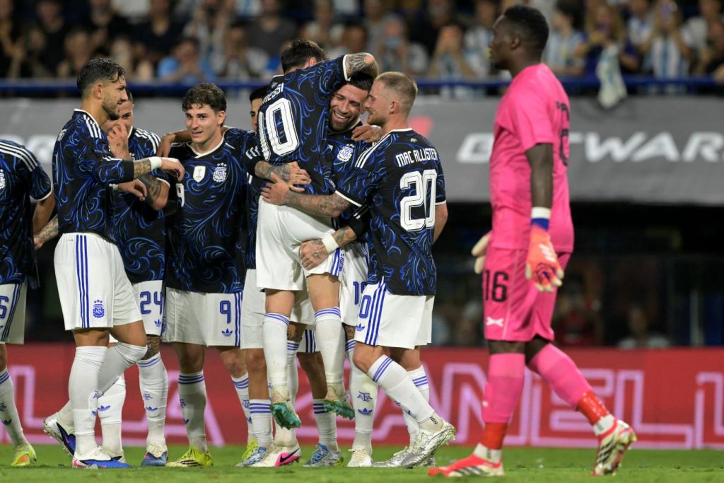 Argentina cambió la cara y goleó a Zambia