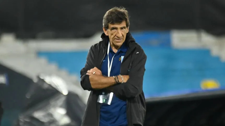 La ira de Gustavo Costas tras la agónica derrota de Racing ante Botafogo: “Los tres goles los regalamos”