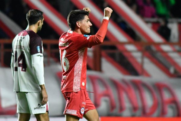 Argentinos eliminó a Lanús y ahora va por Huracán