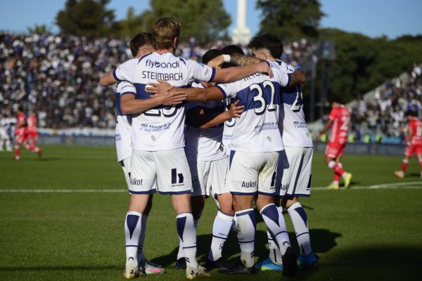 Gimnasia derrotó a Argentinos y ahora va por Vélez