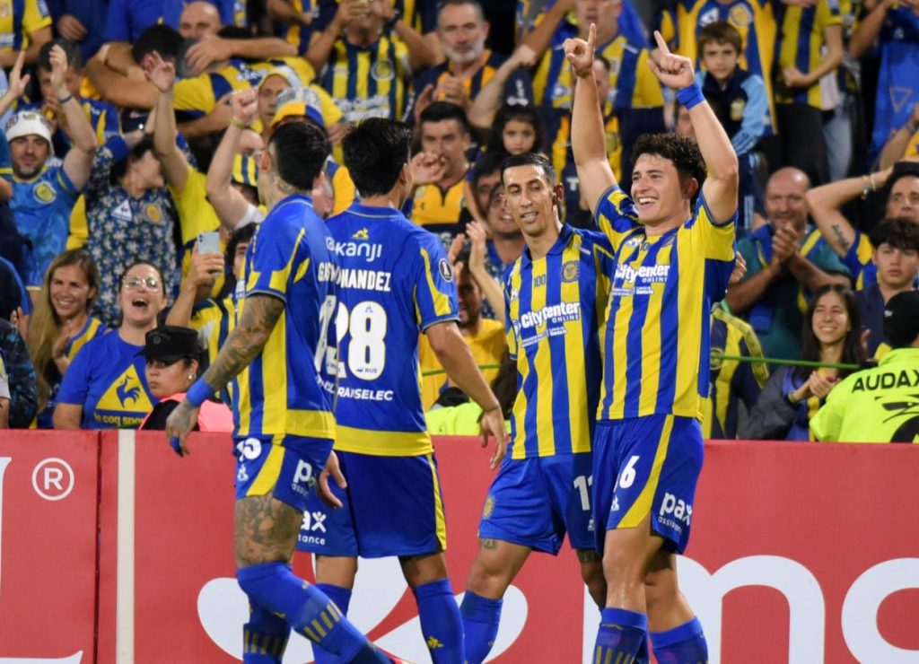Central venció a Libertad y quedó a un paso de los octavos de final