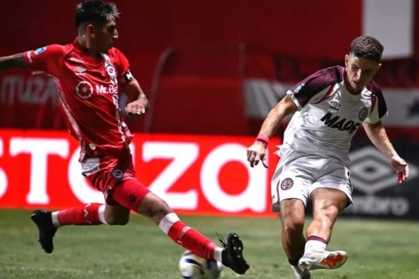 Argentinos y Lanús se miden en La Paternal por un lugar en cuartos de final
