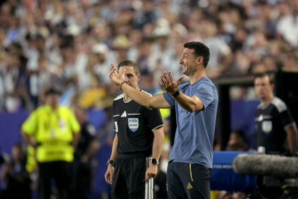 Scaloni: “Si trabajamos como hoy, será difícil que nos ganen”