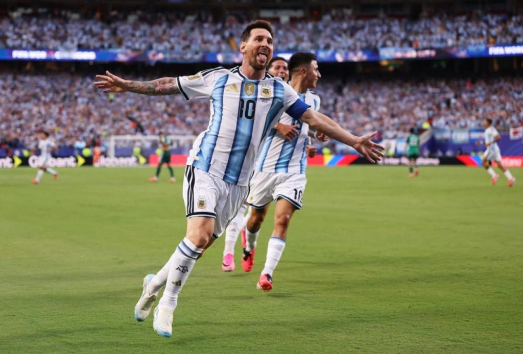 Con un Messi extraordinario, Argentina goleó a Argelia