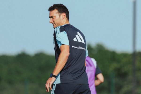 Scaloni confía tener a todos los lesionados en condiciones para el debut