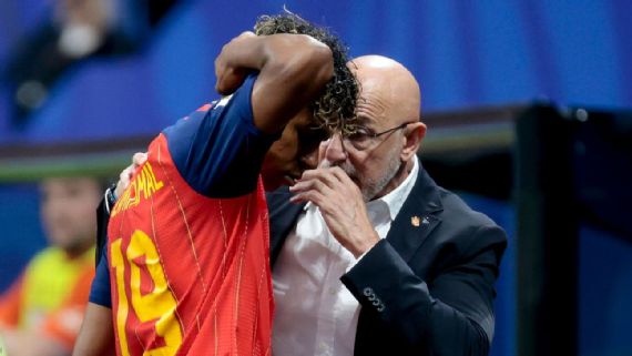 De La Fuente tras el empate de España: “Hay que seguir así, es muy difícil y cuesta muchísimo ganar”